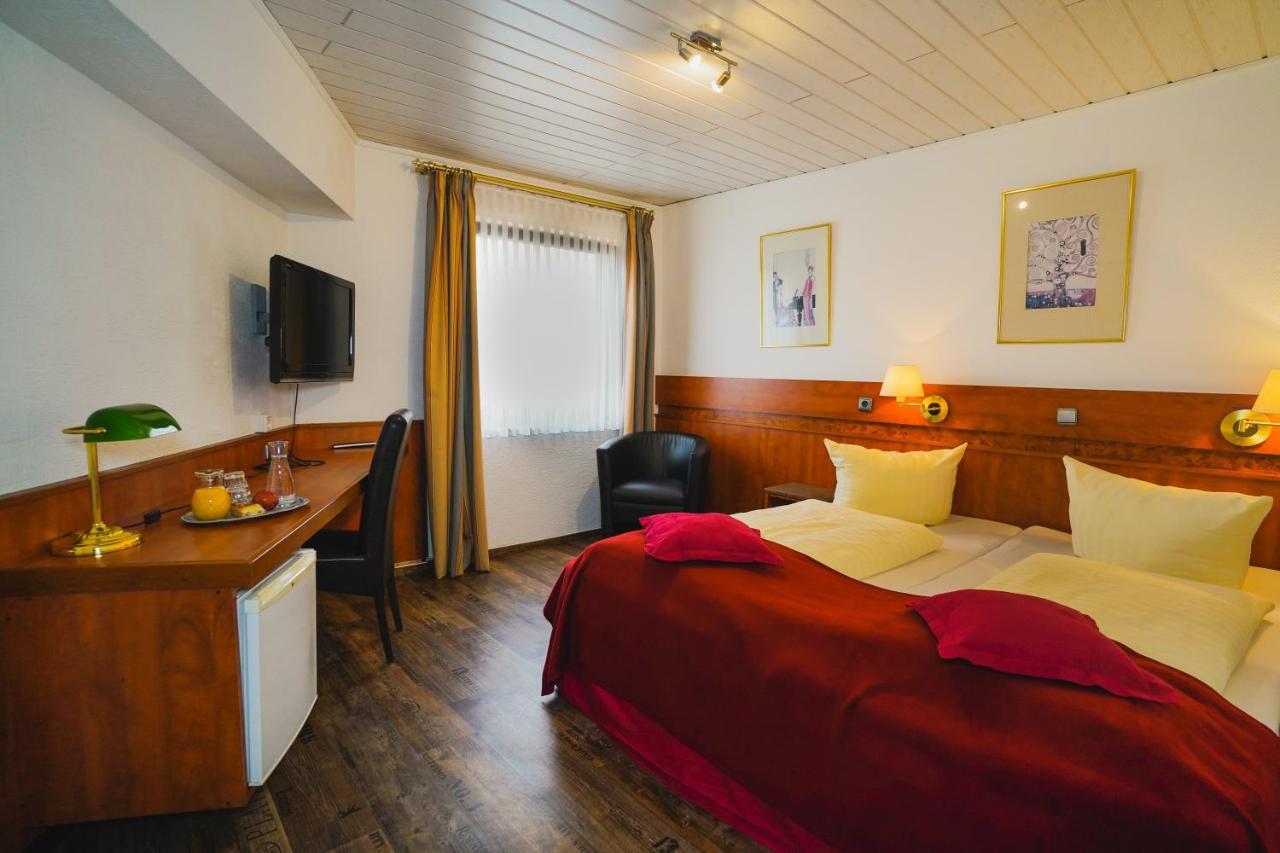 Gaestehaus Praesenzhof Bensheim Esterno foto