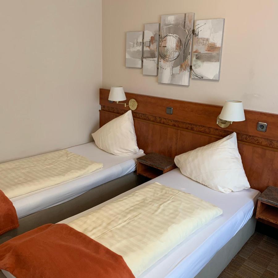 Gaestehaus Praesenzhof Bensheim Esterno foto