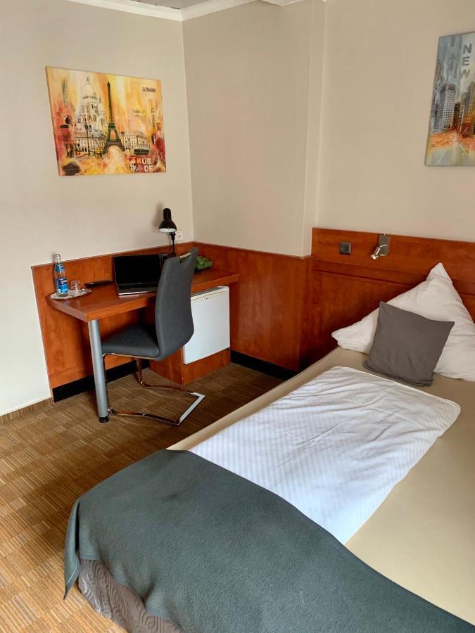 Gaestehaus Praesenzhof Bensheim Esterno foto